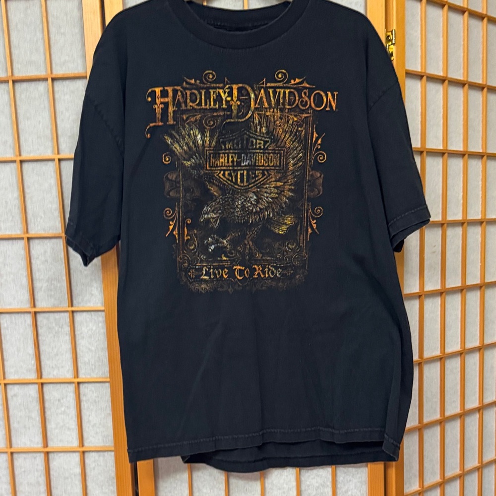 Harley-Davidson Black T‑Shirt with Gold Eagle Graphic